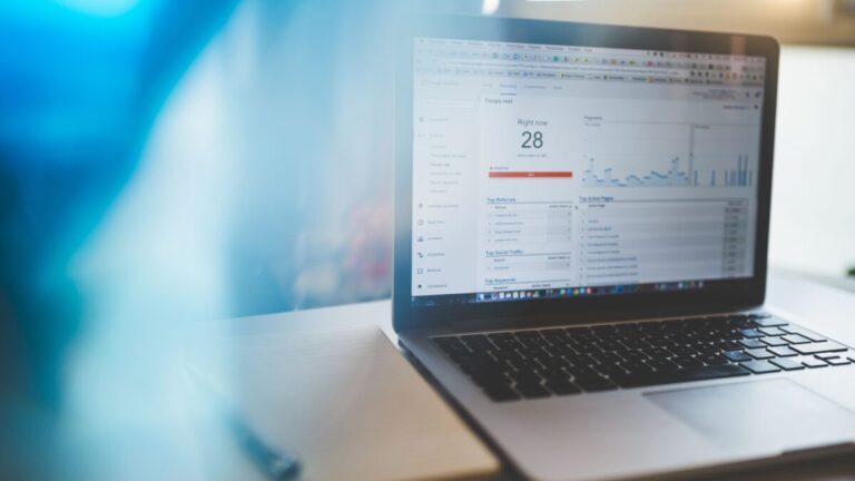 Gestión de redes sociales para pequeños negocios: claves para administrar Facebook, Instagram y TikTok en EE. UU.