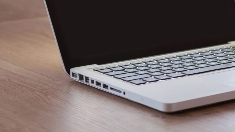 Estrategias de captación en comunidades profesionales: Cómo transformar la participación en grupos digitales en una fuente constante de clientes