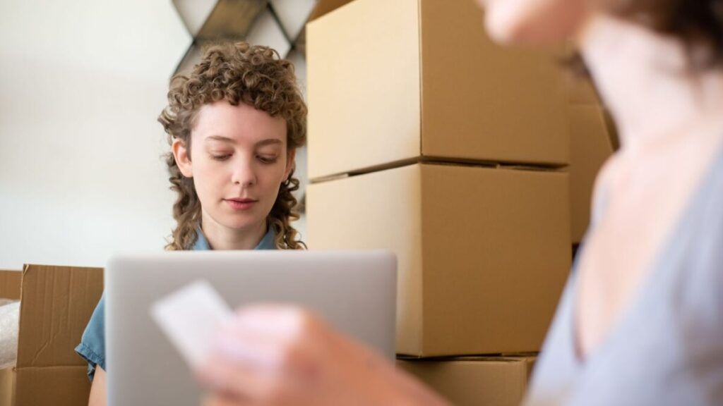 Dropshipping o e-commerce tradicional: análisis de los modelos de venta digital