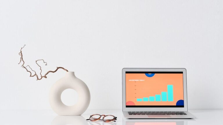 El desarrollo de activos digitales: Estrategias de monetización y el valor del tiempo en la creación de contenidos