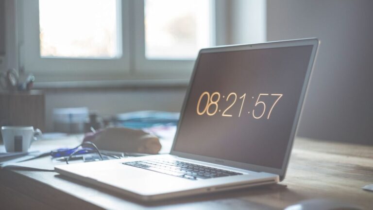10 trabajos desde casa que puedes comenzar sin experiencia previa