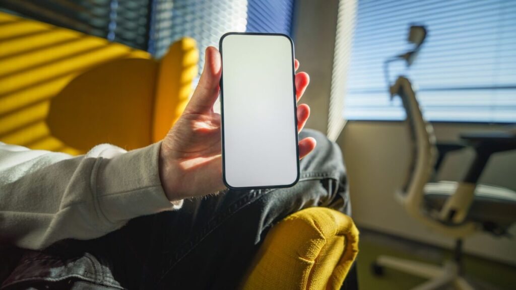 Tu celular como herramienta de ingresos: oportunidades, modelos y claves del trabajo móvil