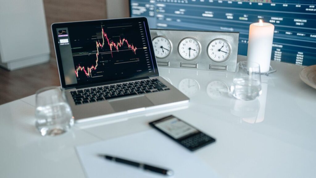 Estrategias clave para acceder al mercado laboral remoto sin contar con experiencia previa