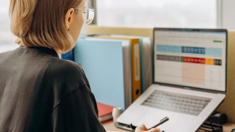 Los mejores sitios para buscar trabajo por internet: Guía periodística sobre el mercado laboral digital