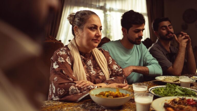 Opciones equilibradas y tradición: La búsqueda del menú ideal para el almuerzo familiar