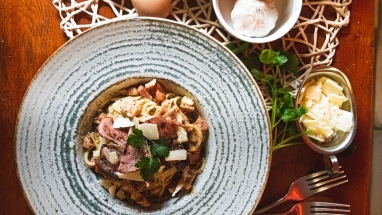 La revolución del ‘One-Pot’: Cómo la pasta cremosa de ajo y queso redefine la cocina doméstica rápida