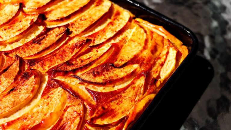 Manzanas caramelizadas con canela en 10 minutos: una opción práctica en la gastronomía hogareña